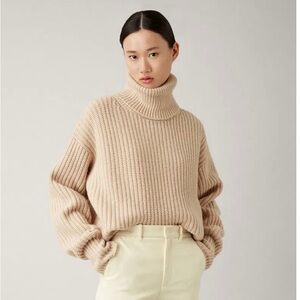 New with tags - JOSEPH Pearl Sweater- soft wool (size L)